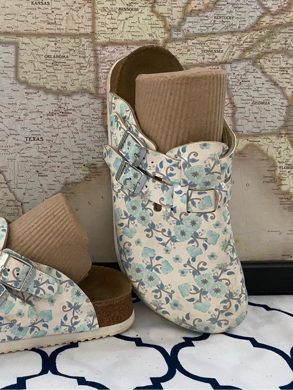 Pre-owned Birkenstyle Boston Floral Clog Sandals in Light Blue 41/10 Narrow fit - Picture 1 of 15